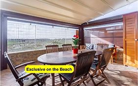 Old Lighthouse - Beach Apartment - Fiumicino Airport